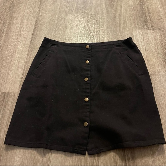 Black Button Up Skirt - Picture 1 of 2